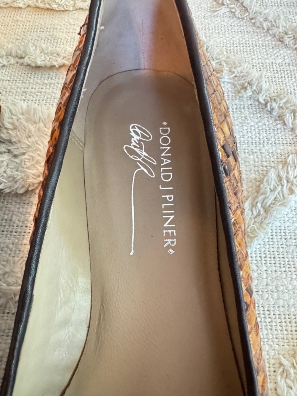 Donald J Pliner Womens Brown Woven Leather Pointed Toe Flats 8M - Picture 6 of 8